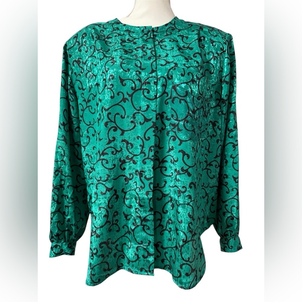 NOTATIONS Elegant Green Patterned Women's Top size 36/ 16w